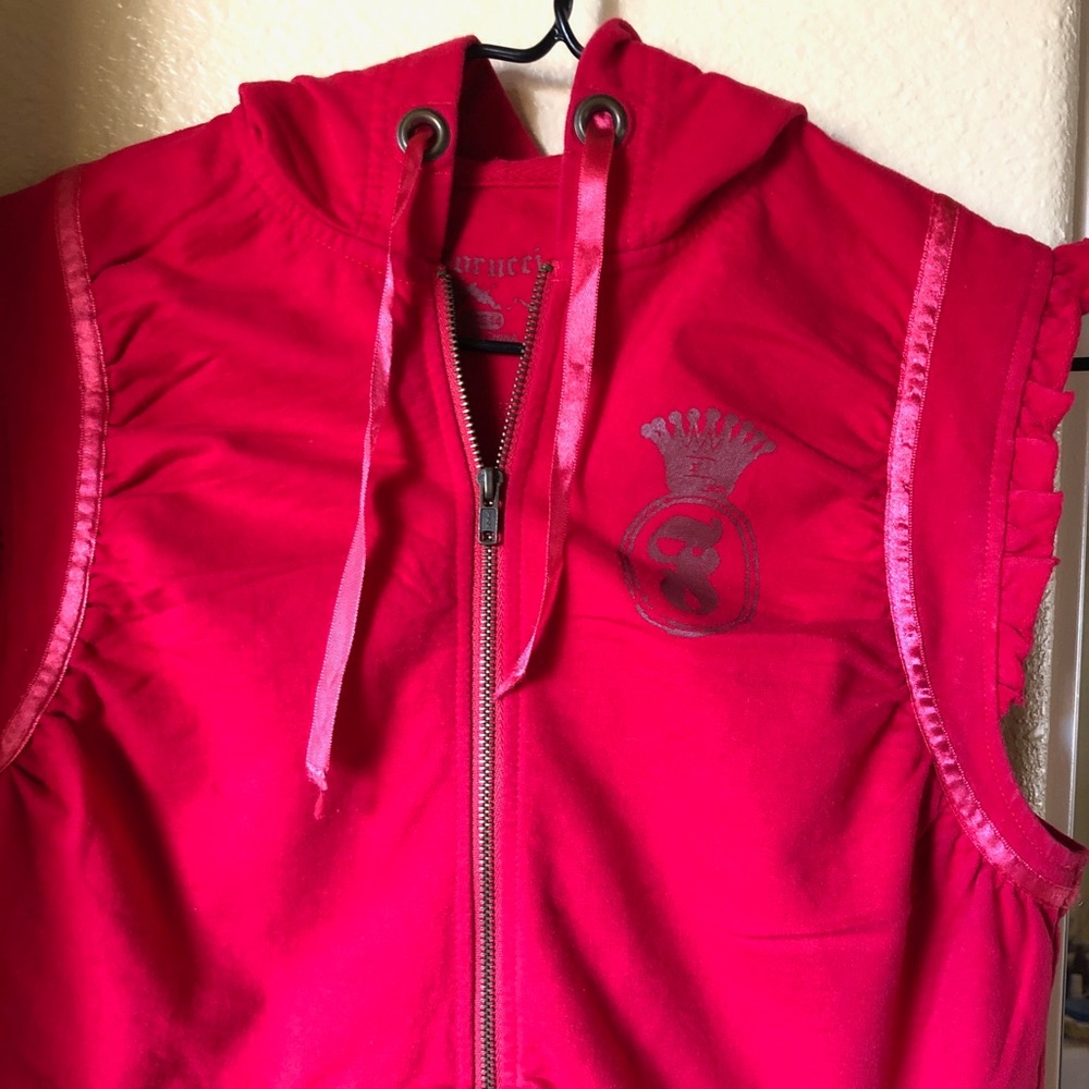 Sleeveless Crop Hoodie